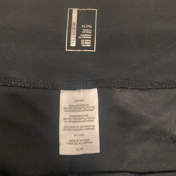 Mondetta leggings like new black with s net side pockets detailing at ankle - Picture 2 of 2